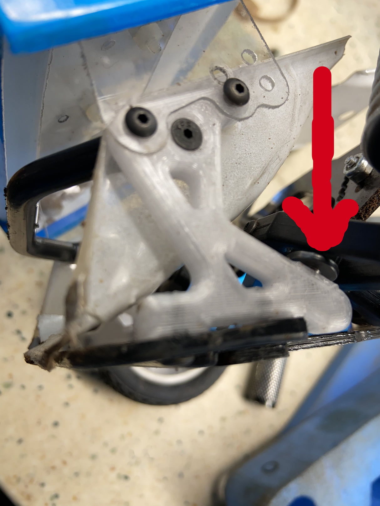 Custom Works Outlaw 4 Droop Screws and Front Wing Brace Kit