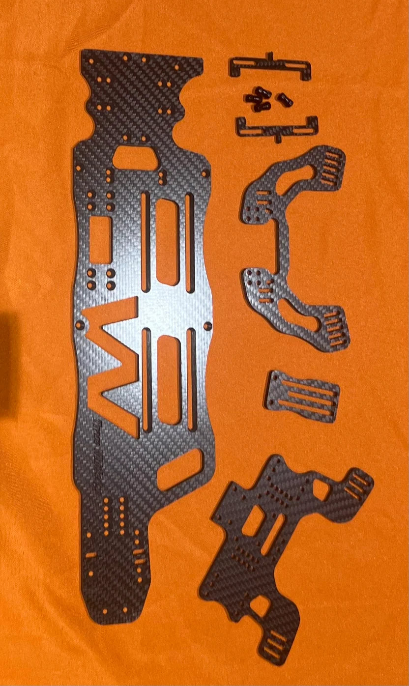 Whitledge Chassis CW KIT-100 Cheetah - 2.5 loose dirt chassis kit